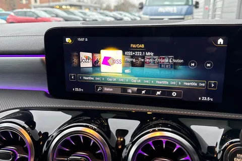 DS71EOC Mercedes-Benz A Class 1.3 A200 AMG Line Edition (Executive) 7G-DCT Euro 6 (s/s) 5dr Thumbnail #45