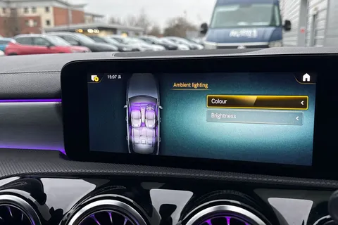 DS71EOC Mercedes-Benz A Class 1.3 A200 AMG Line Edition (Executive) 7G-DCT Euro 6 (s/s) 5dr Thumbnail #47