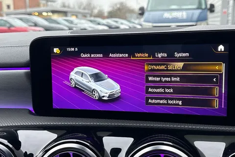 DS71EOC Mercedes-Benz A Class 1.3 A200 AMG Line Edition (Executive) 7G-DCT Euro 6 (s/s) 5dr Thumbnail #52