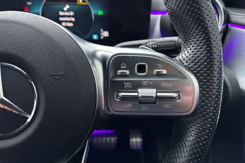 DS71EOC Mercedes-Benz A Class 1.3 A200 AMG Line Edition (Executive) 7G-DCT Euro 6 (s/s) 5dr Thumbnail #56