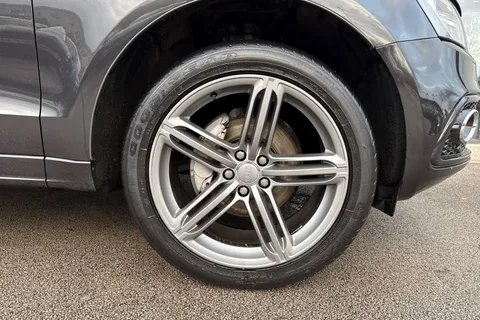 GY66NMM Audi Q5 2.0 TDI S line Plus S Tronic quattro Euro 6 (s/s) 5dr Thumbnail #10