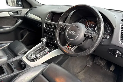 GY66NMM Audi Q5 2.0 TDI S line Plus S Tronic quattro Euro 6 (s/s) 5dr Thumbnail #14