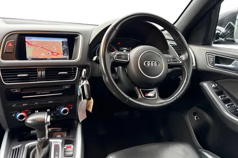 GY66NMM Audi Q5 2.0 TDI S line Plus S Tronic quattro Euro 6 (s/s) 5dr Thumbnail #18