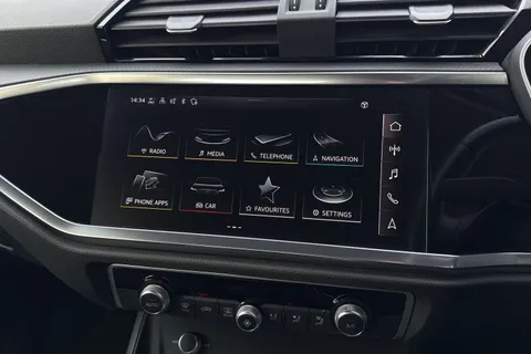 DS72BLF Audi Q3 Technik 35 TFSI  150 PS 6-speed Thumbnail #27