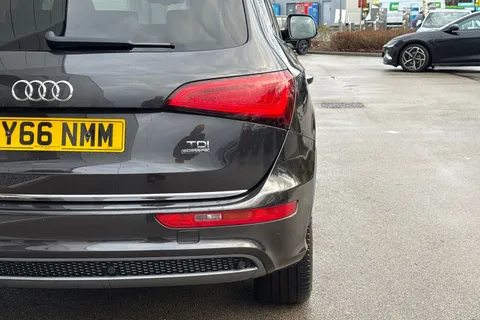 GY66NMM Audi Q5 2.0 TDI S line Plus S Tronic quattro Euro 6 (s/s) 5dr Thumbnail #29