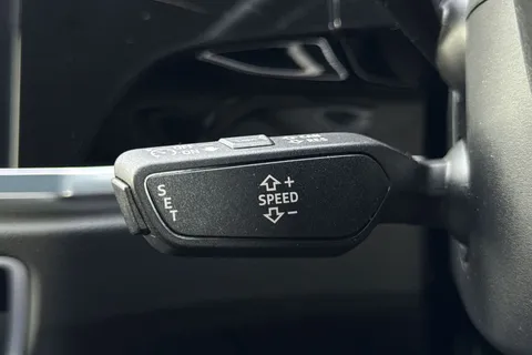 DS72BLF Audi Q3 Technik 35 TFSI  150 PS 6-speed Thumbnail #52