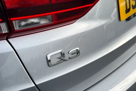 DS72BLF Audi Q3 Technik 35 TFSI  150 PS 6-speed Thumbnail #58