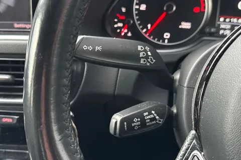 GY66NMM Audi Q5 2.0 TDI S line Plus S Tronic quattro Euro 6 (s/s) 5dr Thumbnail #57