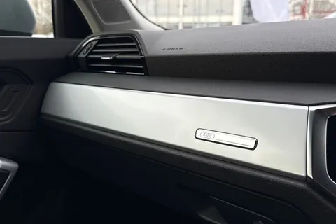 DS72BLF Audi Q3 Technik 35 TFSI  150 PS 6-speed Thumbnail #60