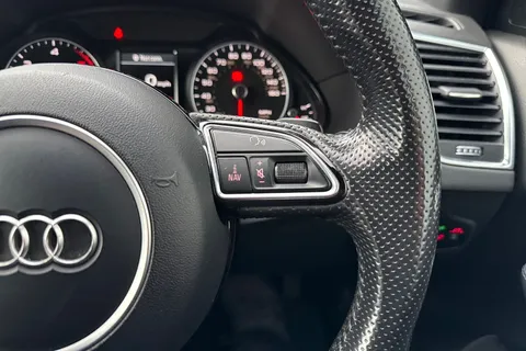 GY66NMM Audi Q5 2.0 TDI S line Plus S Tronic quattro Euro 6 (s/s) 5dr Thumbnail #58