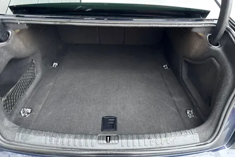 GY68XVH Audi A6 Saloon 2.0 TDI 40 S line S Tronic Euro 6 (s/s) 4dr Thumbnail #6