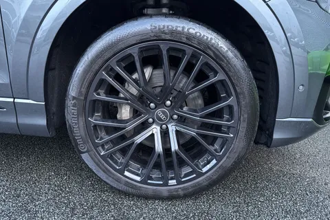 DX75UBF Audi Q8 SUV  Black Edition 50 TDI quattro 286 PS tiptronic Thumbnail #12