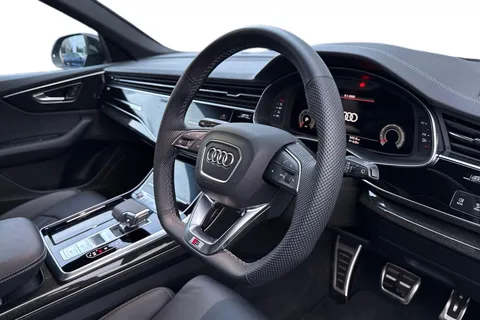 DX75UBF Audi Q8 SUV  Black Edition 50 TDI quattro 286 PS tiptronic Thumbnail #14