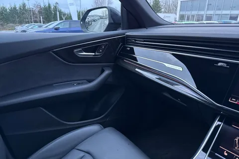 DX75UBF Audi Q8 SUV  Black Edition 50 TDI quattro 286 PS tiptronic Thumbnail #20