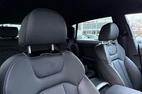 DX75UBF Audi Q8 SUV  Black Edition 50 TDI quattro 286 PS tiptronic Thumbnail #24