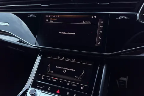 DX75UBF Audi Q8 SUV  Black Edition 50 TDI quattro 286 PS tiptronic Thumbnail #36