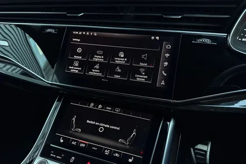 DX75UBF Audi Q8 SUV  Black Edition 50 TDI quattro 286 PS tiptronic Thumbnail #39