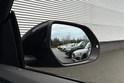 DX75UBF Audi Q8 SUV  Black Edition 50 TDI quattro 286 PS tiptronic Thumbnail #61