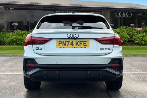 PN74KFE Audi Q3 Black Edition 35 TFSI  150 PS S tronic Thumbnail #5