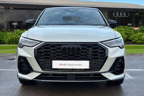 PN74KFE Audi Q3 Black Edition 35 TFSI  150 PS S tronic Thumbnail #7