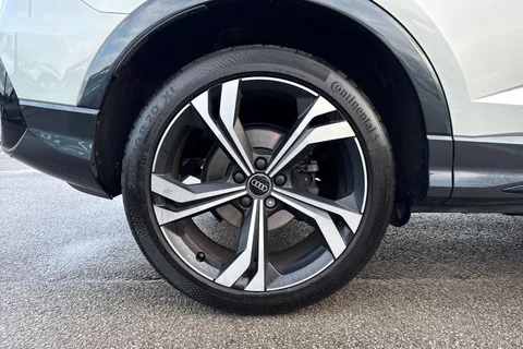 PN74KFE Audi Q3 Black Edition 35 TFSI  150 PS S tronic Thumbnail #12