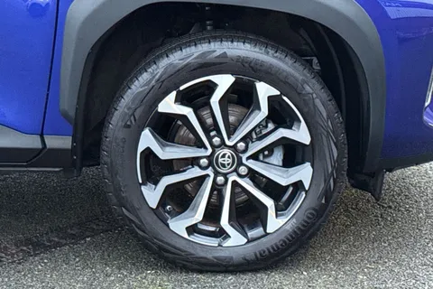 MF24EEG Toyota Yaris Cross 1.5 Hybrid Design 5dr CVT Thumbnail #13