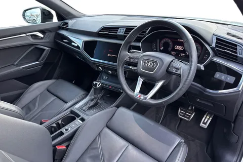 PN74KFE Audi Q3 Black Edition 35 TFSI  150 PS S tronic Thumbnail #15