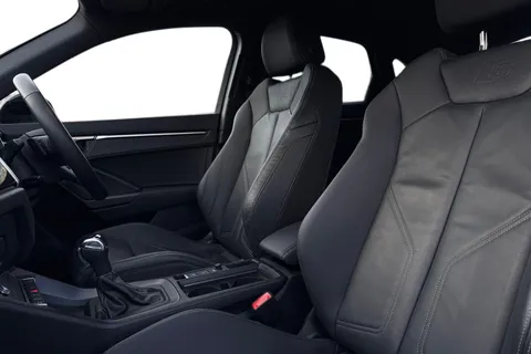 PN74KFE Audi Q3 Black Edition 35 TFSI  150 PS S tronic Thumbnail #17