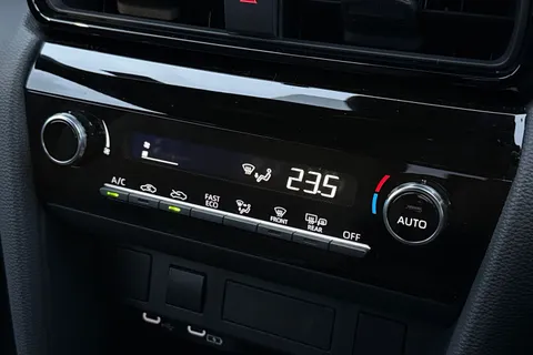 MF24EEG Toyota Yaris Cross 1.5 Hybrid Design 5dr CVT Thumbnail #22