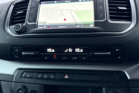 DH19PFF PEUGEOT Traveller 2.0 BlueHDi Allure Standard MPV MWB Euro 6 (s/s) 5dr Thumbnail #23