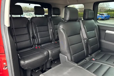 DH19PFF PEUGEOT Traveller 2.0 BlueHDi Allure Standard MPV MWB Euro 6 (s/s) 5dr Thumbnail #27