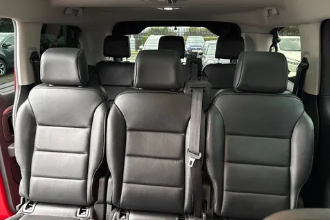 DH19PFF PEUGEOT Traveller 2.0 BlueHDi Allure Standard MPV MWB Euro 6 (s/s) 5dr Thumbnail #28