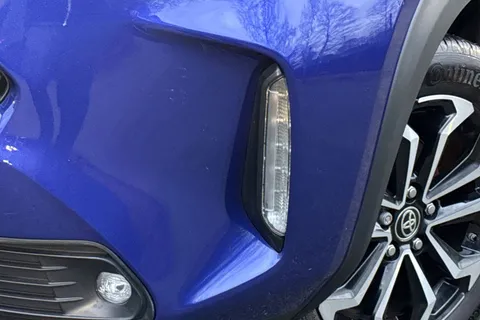 MF24EEG Toyota Yaris Cross 1.5 Hybrid Design 5dr CVT Thumbnail #29