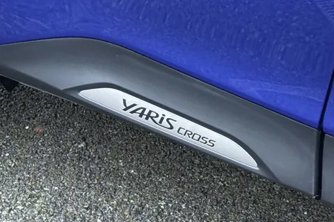 MF24EEG Toyota Yaris Cross 1.5 Hybrid Design 5dr CVT Thumbnail #30