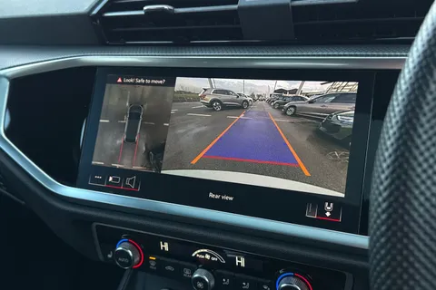 PN74KFE Audi Q3 Black Edition 35 TFSI  150 PS S tronic Thumbnail #35