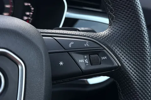 PN74KFE Audi Q3 Black Edition 35 TFSI  150 PS S tronic Thumbnail #38