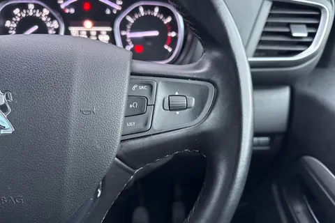 DH19PFF PEUGEOT Traveller 2.0 BlueHDi Allure Standard MPV MWB Euro 6 (s/s) 5dr Thumbnail #42