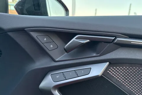  Audi RS 3 2.5 TFSI Carbon Black Sportback S Tronic quattro Euro 6 (s/s) 5dr Thumbnail #21