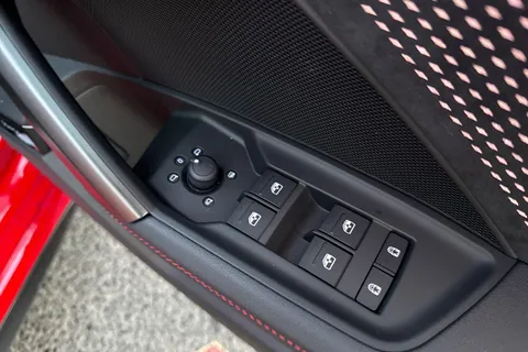  Audi RS 3 2.5 TFSI Carbon Black Sportback S Tronic quattro Euro 6 (s/s) 5dr Thumbnail #47