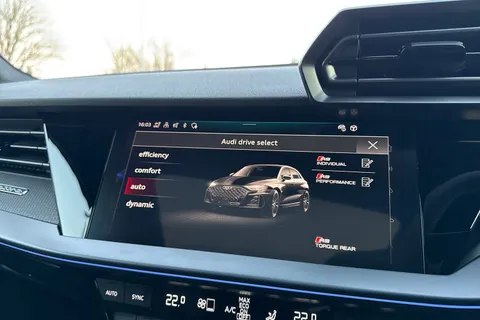  Audi RS 3 2.5 TFSI Carbon Black Sportback S Tronic quattro Euro 6 (s/s) 5dr Thumbnail #59