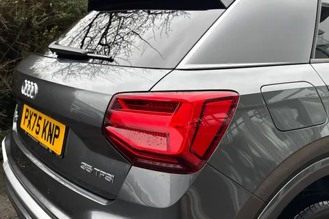 PX75KNP Audi Q2 S line 35 TFSI  150 PS S tronic Thumbnail #9