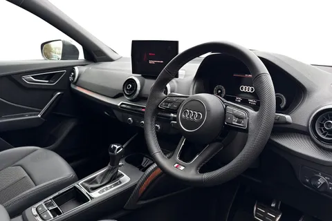 PX75KNP Audi Q2 S line 35 TFSI  150 PS S tronic Thumbnail #15