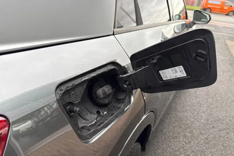 PX75KNP Audi Q2 S line 35 TFSI  150 PS S tronic Thumbnail #32