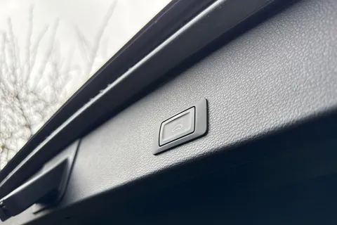 PX75KNP Audi Q2 S line 35 TFSI  150 PS S tronic Thumbnail #38