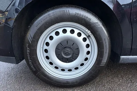 CX74VKK Volkswagen Id. Buzz Cargo Pro 79kWh Commerce Auto 5dr Thumbnail #14