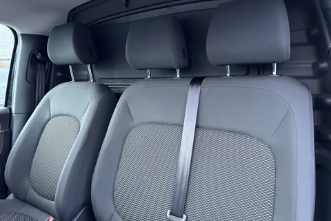 CX74VKK Volkswagen Id. Buzz Cargo Pro 79kWh Commerce Auto 5dr Thumbnail #20