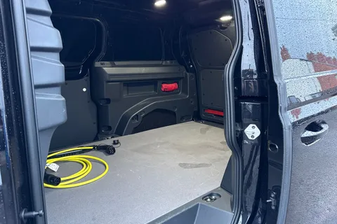 CX74VKK Volkswagen Id. Buzz Cargo Pro 79kWh Commerce Auto 5dr Thumbnail #34