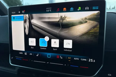 CX74VKK Volkswagen Id. Buzz Cargo Pro 79kWh Commerce Auto 5dr Thumbnail #44