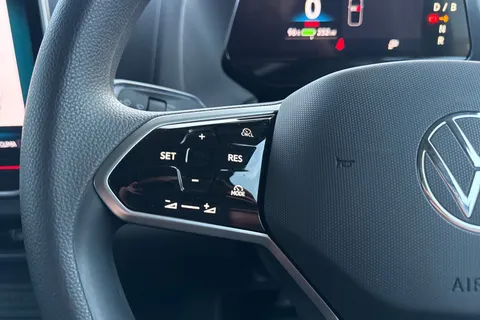 CX74VKK Volkswagen Id. Buzz Cargo Pro 79kWh Commerce Auto 5dr Thumbnail #51