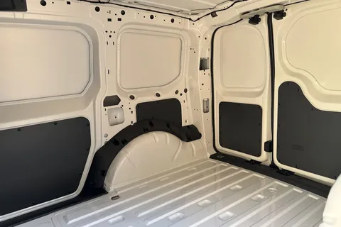 PF75AWW Volkswagen Caddy C20 Caddy Cargo Commerce SWB 102 PS 2.0 TDI 6sp Manual Thumbnail #19